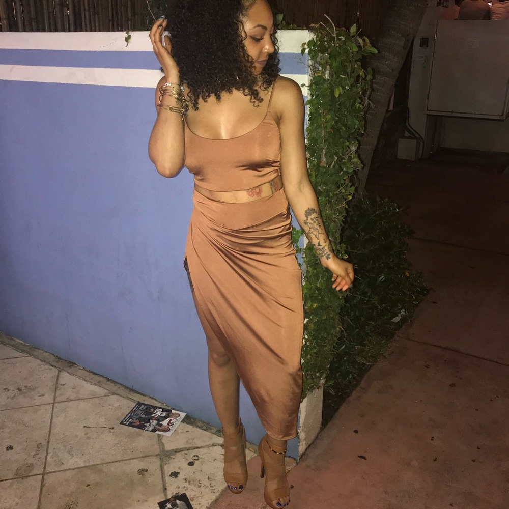 Matching Bronze Set - Picture 5 of 5